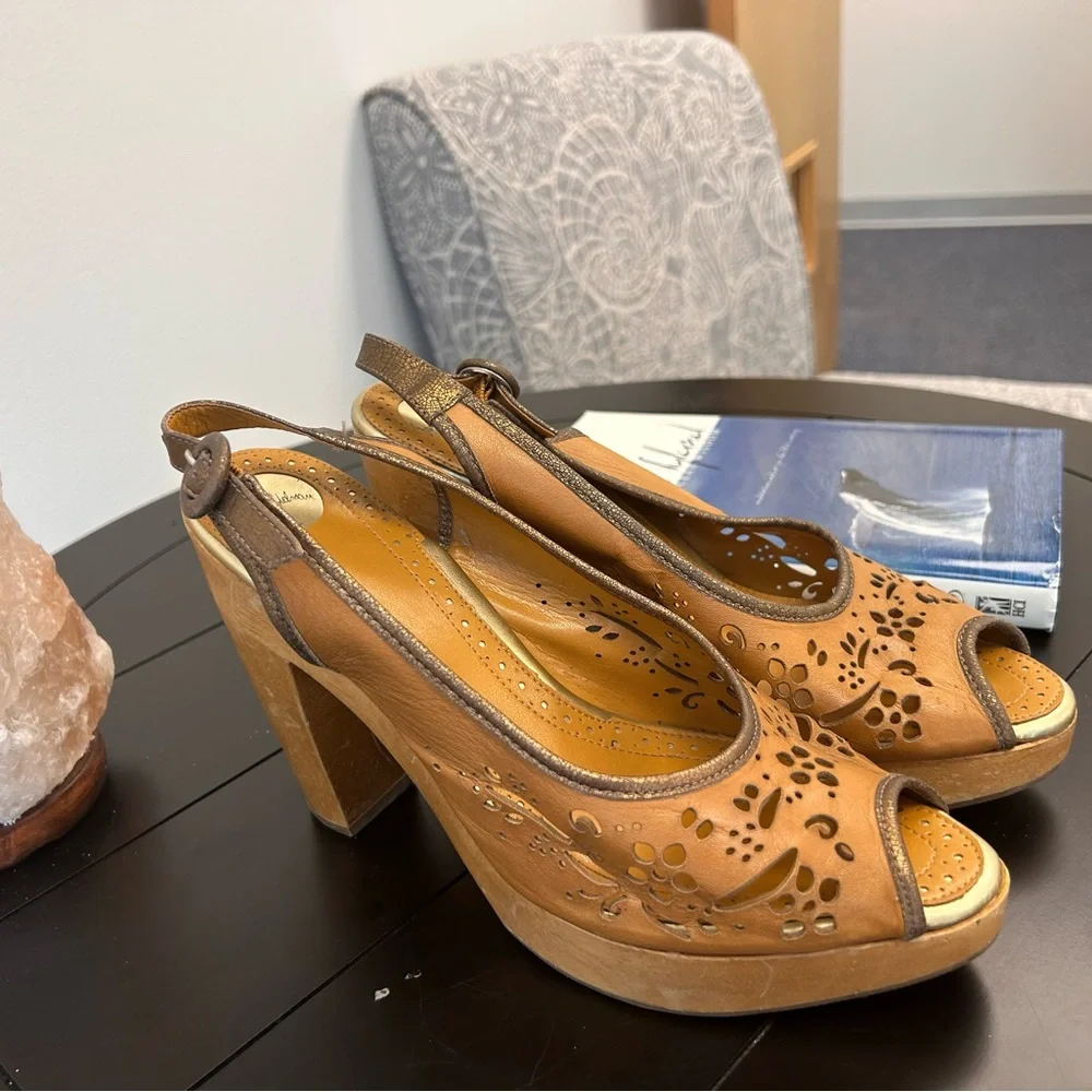 Sam Edelman brown laser cut wooden platform sandal heels Size 9 - Picture 2 of 7